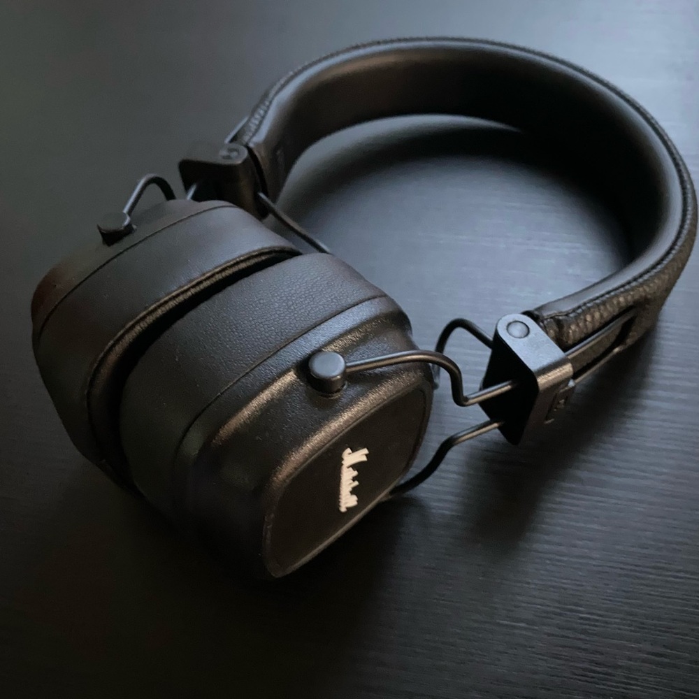 Marshall Major VI Four Over the Ear Headphones